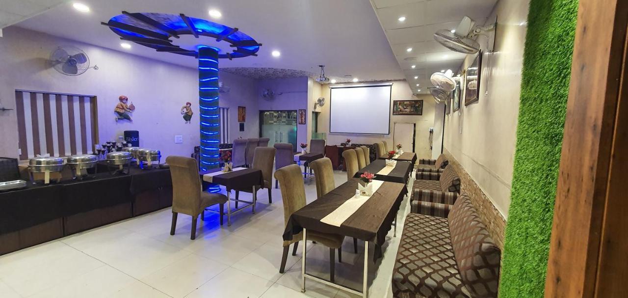 Hotel Amritsar Inn Экстерьер фото